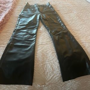Ladies Xs Zara faux leather pants
